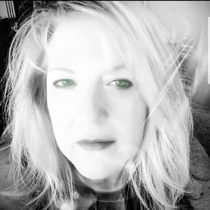 Meet your Posher, Cyndi